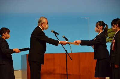 2022.12.10_bungei02.jpg